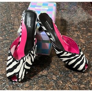 Zebra Print Heels Smitten by Michael Simon
Peep toe  NWT